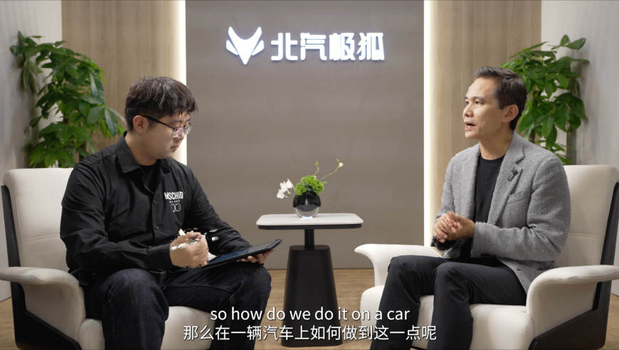 港澳宝典最新开奖记录图片大全,男子给人拍照遇插队直接上前说理,最新正品解答落实_影像版V2.2